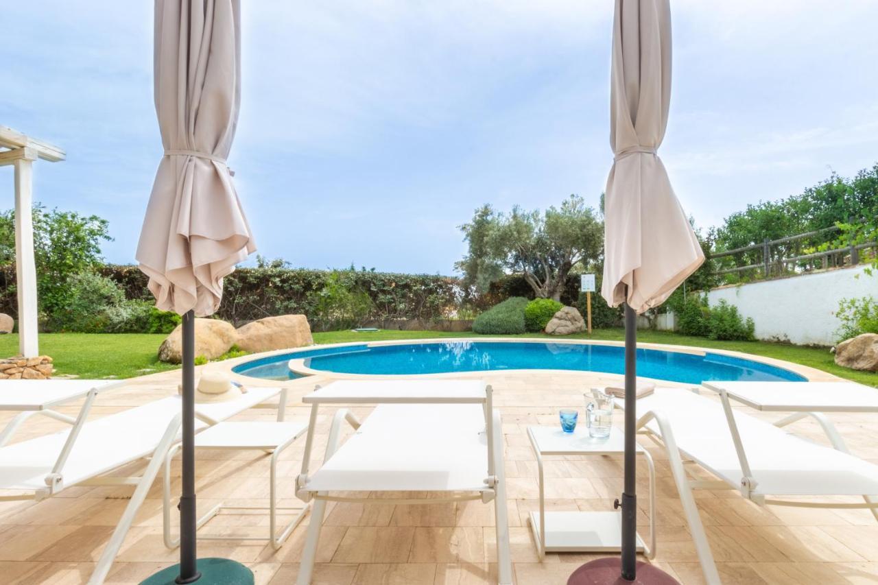 Villa Ginestra Con Piscina E Giardino Privato A 500 Mt Dal Mare Castiadas Kültér fotó
